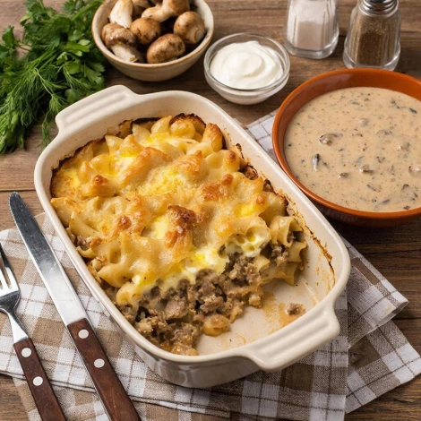 Макароны, запечённые с мясом и грибным соусом