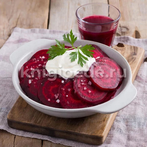 Салат из свеклы со сметаной